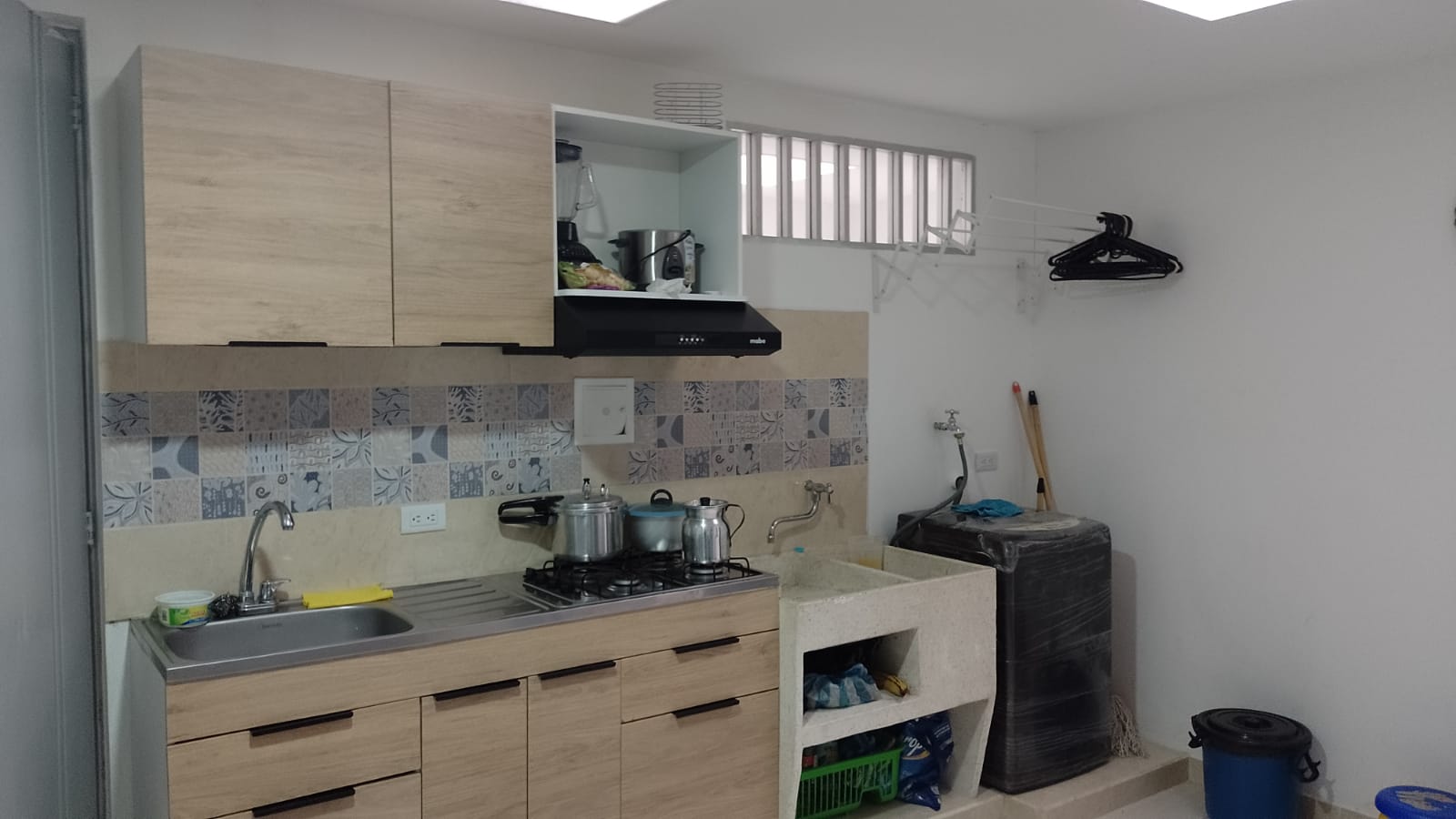 Vendo Casa Esquinera con Cuatro Rentas en el Sector de Puerto Espejo