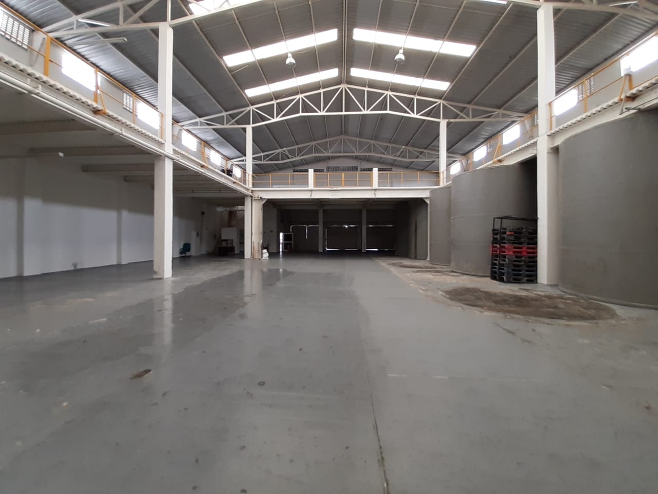 Venta de Bodega 2.070m2