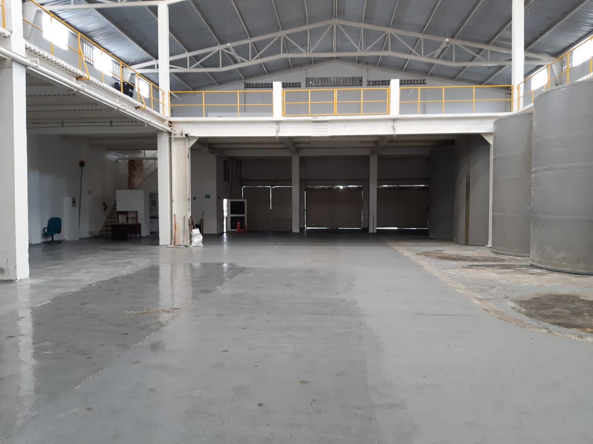 Venta de Bodega 2.070m2
