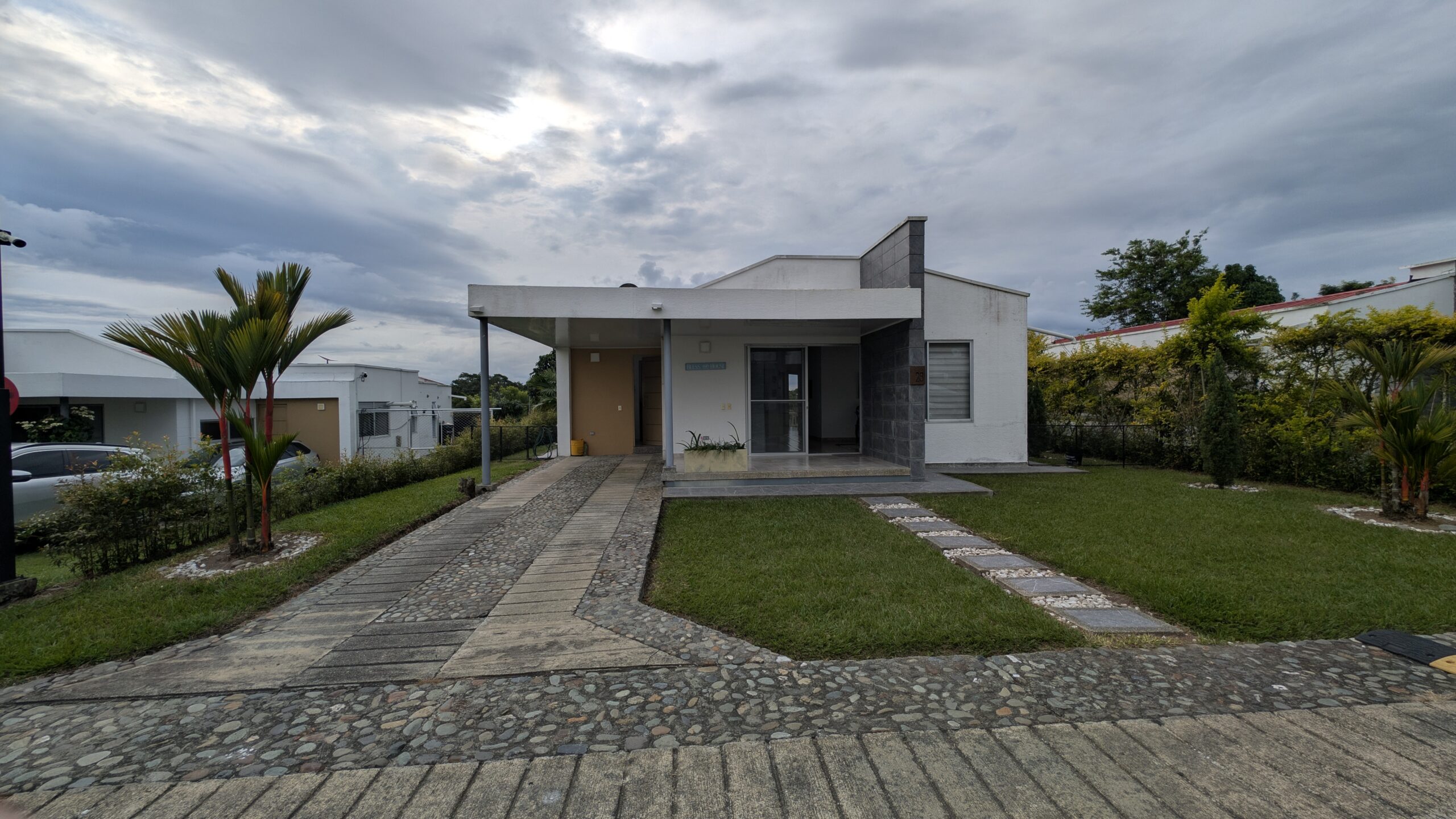 Venta casa campestre vía al Caimo Armenia Quindio