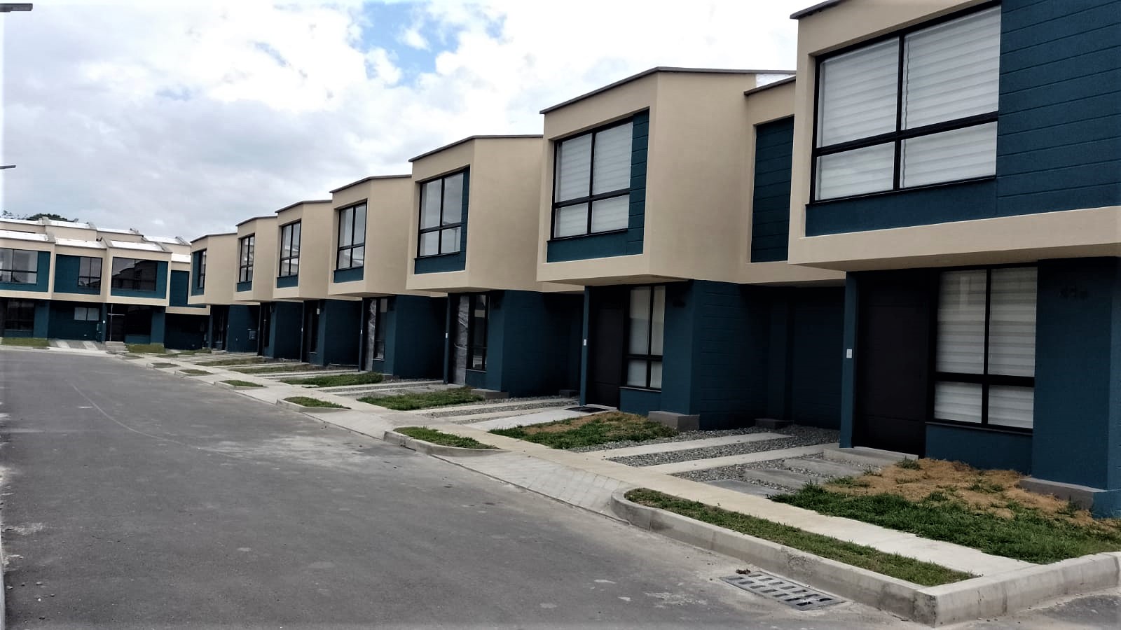 Venta de Casa Nueva en Conjunto Cerrado, la Tebaida Quindio
