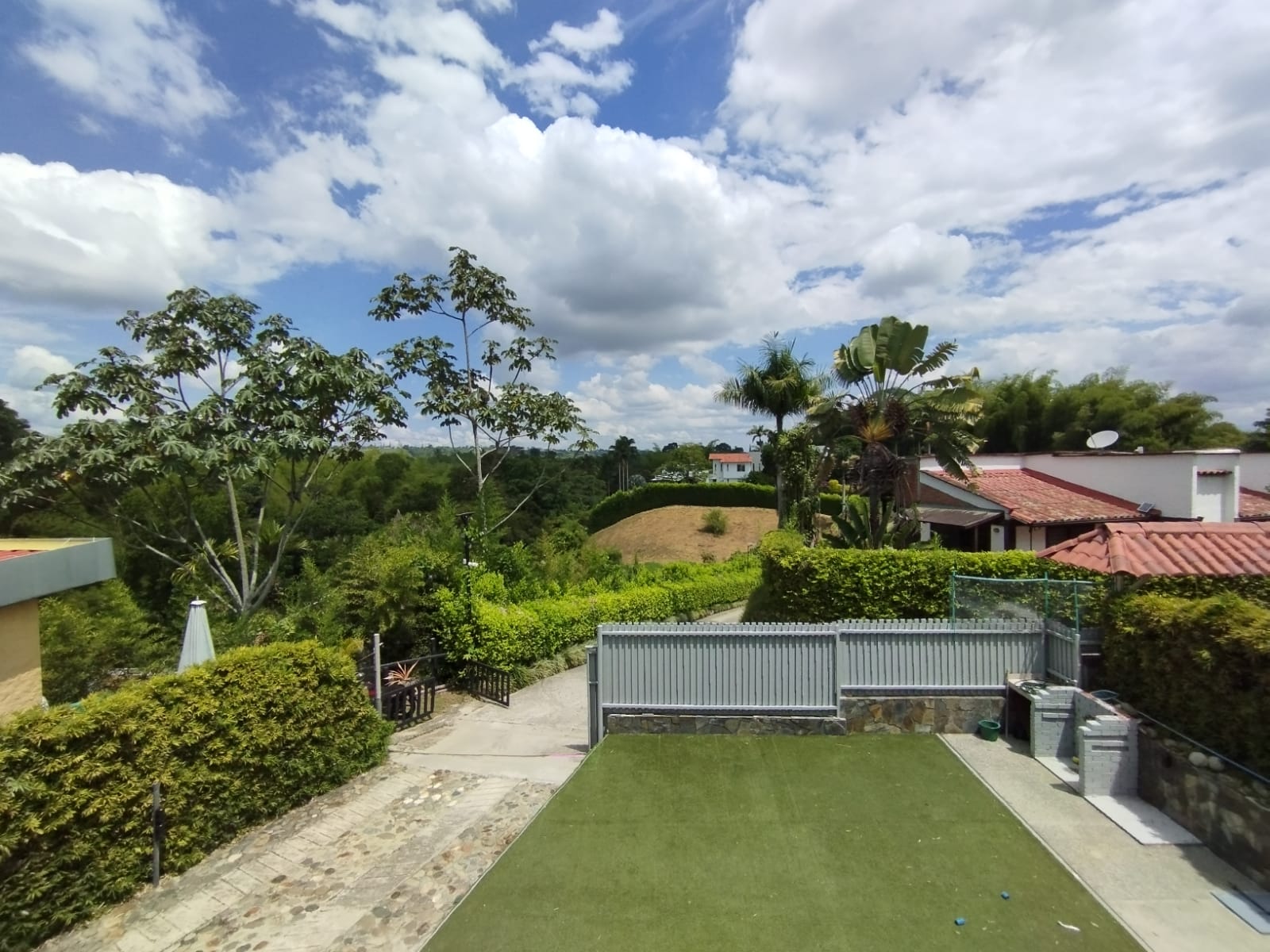 68771520240313115814 SE VENDE CASA CAMPESTRE VIA AL AEROPUERTO EN ARMENIA