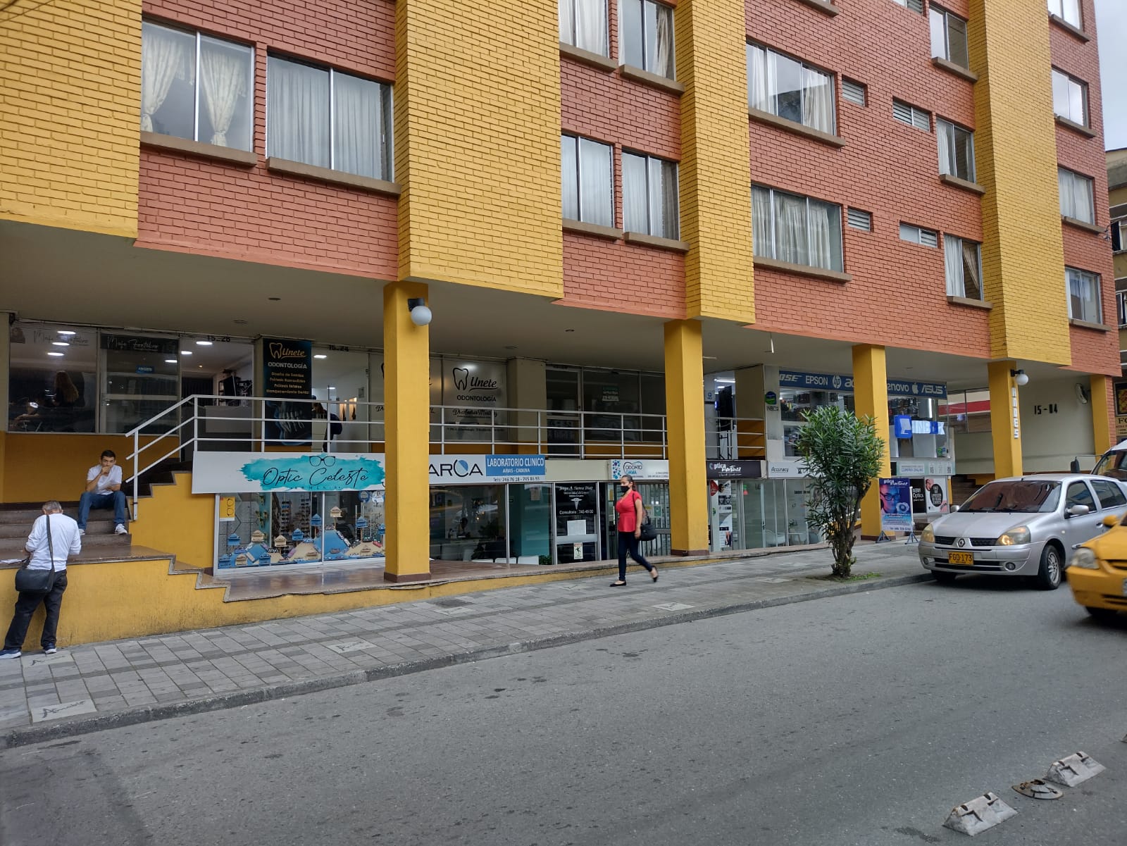 68771820220505062309 Se Vende Local en el Edificio los Andes en Armenia Quindío