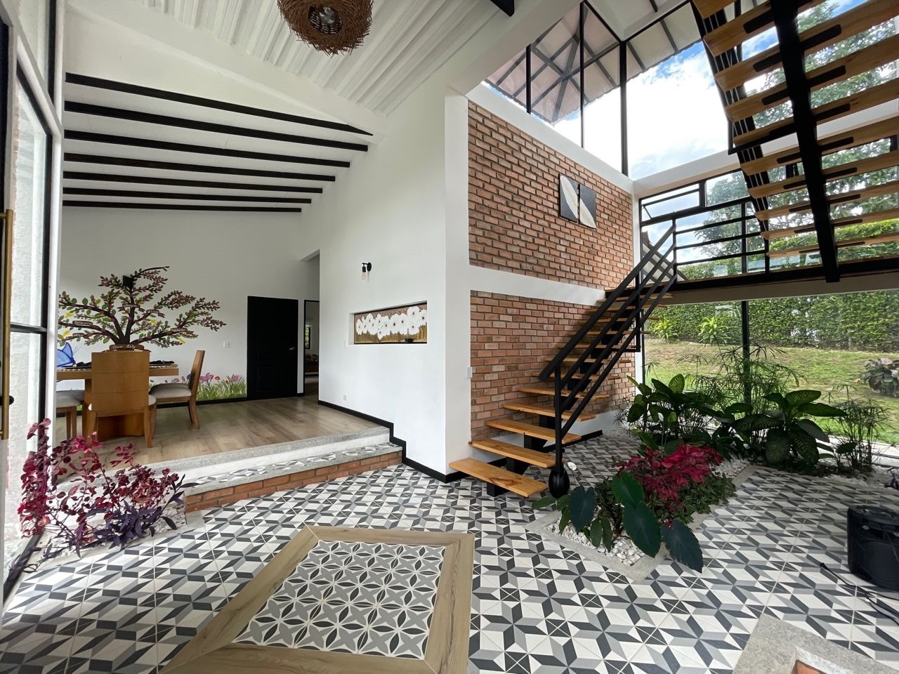68772020230830084856 Venta casa campestre en conjunto cerrado vía al Caimo Armenia
