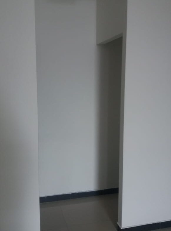 581