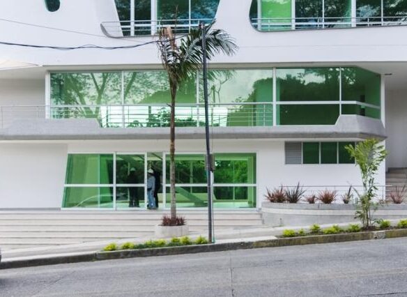 Se vende Local Edificio Atlantis Armenia