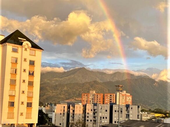 Vendo apartamento en la avenida Bolívar, Armenia Quindío
