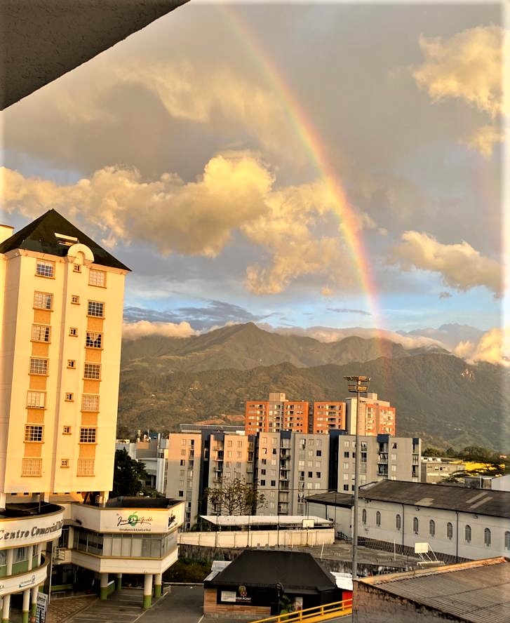 Vendo apartamento en la avenida Bolívar, Armenia Quindío
