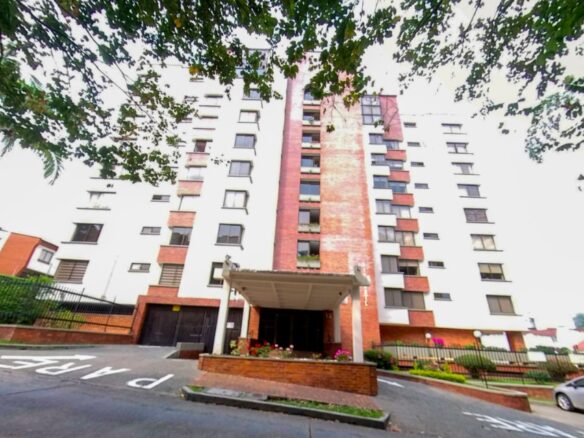 Venta Penthouse con terraza Edificio Piamonte al norte Armenia Quindío