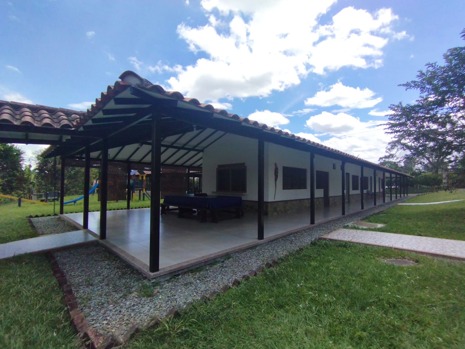 Se Vende Finca Cerca al Parque del Café