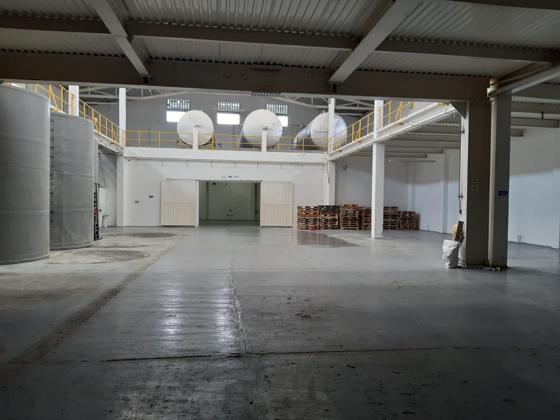 Venta de Bodega 2.070m2