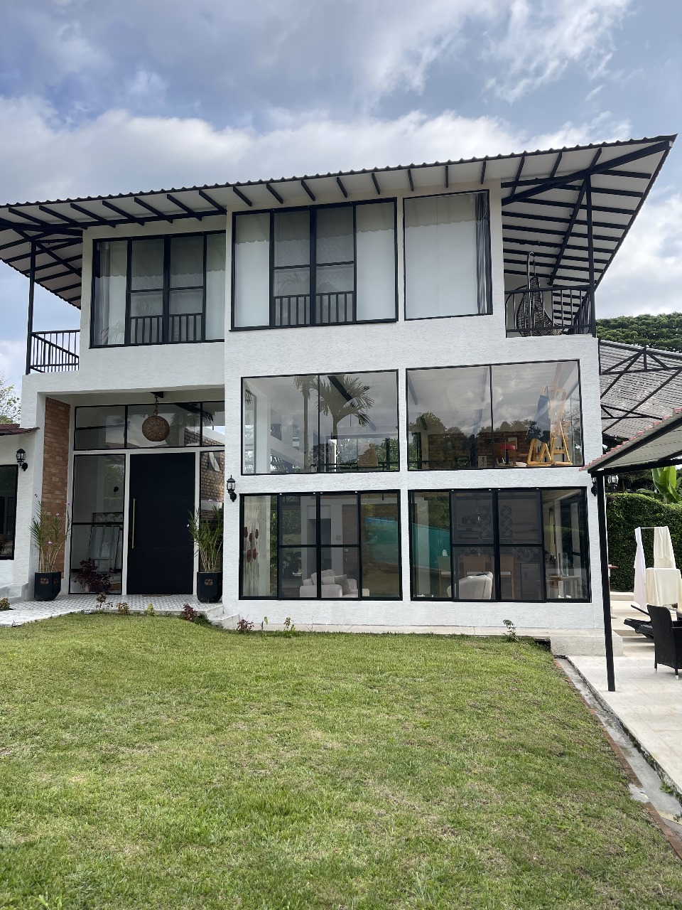 68773220230830084859 Venta casa campestre en conjunto cerrado vía al Caimo Armenia
