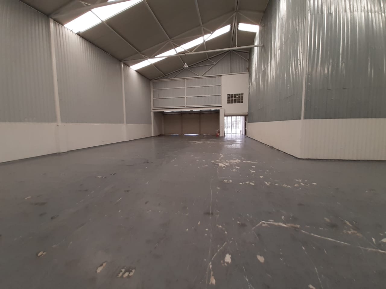 Venta de Bodega 1.000 m2