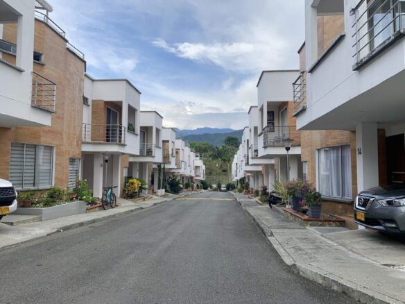 Venta casa al norte Avenida 19, Armenia Quindío