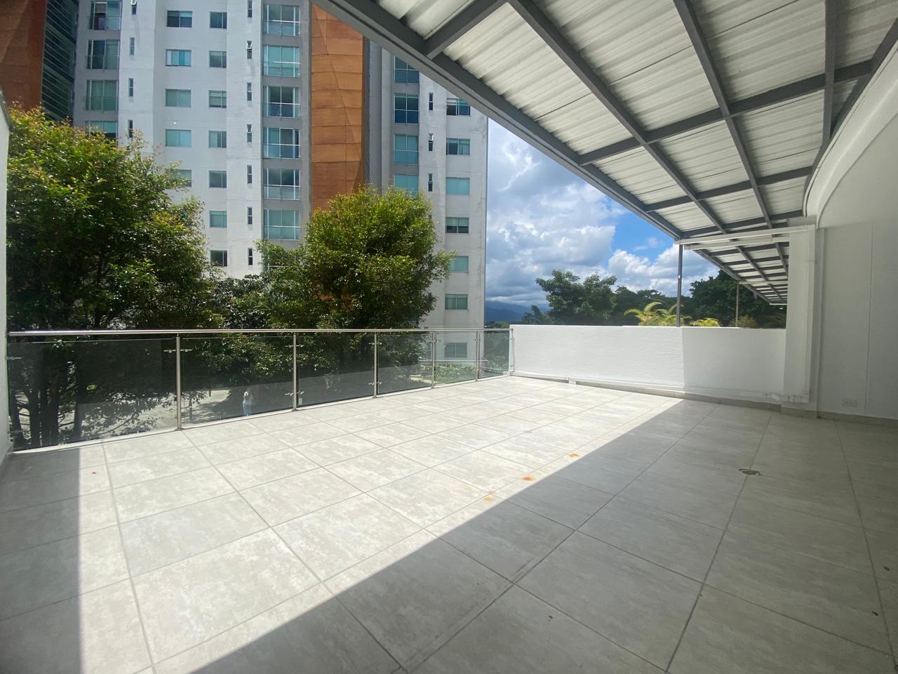 Se Vende Apartamento con una terraza gigante al Norte de Armenia
