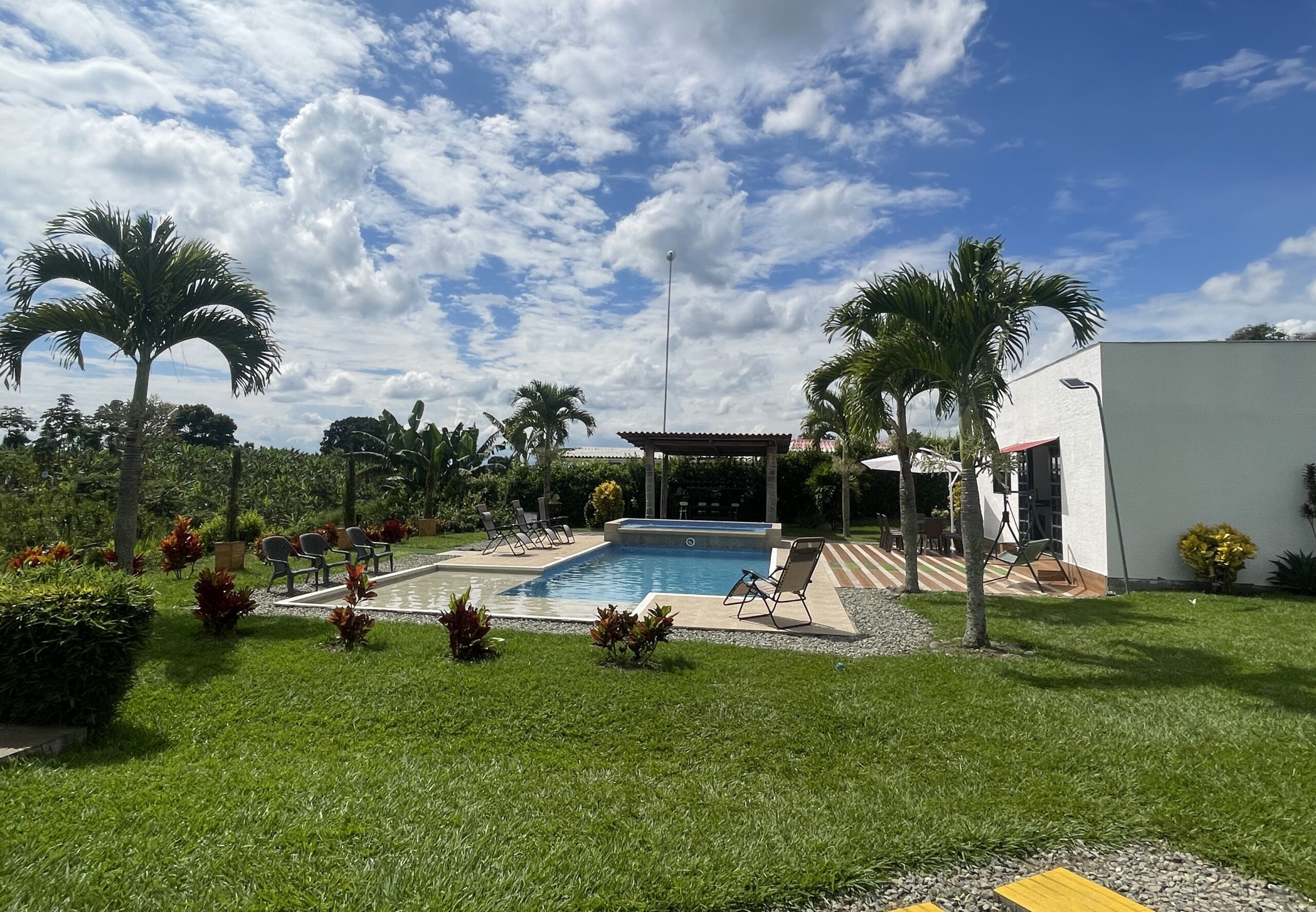 Se Vende Casa Campestre Amoblada en Pueblo Tapado