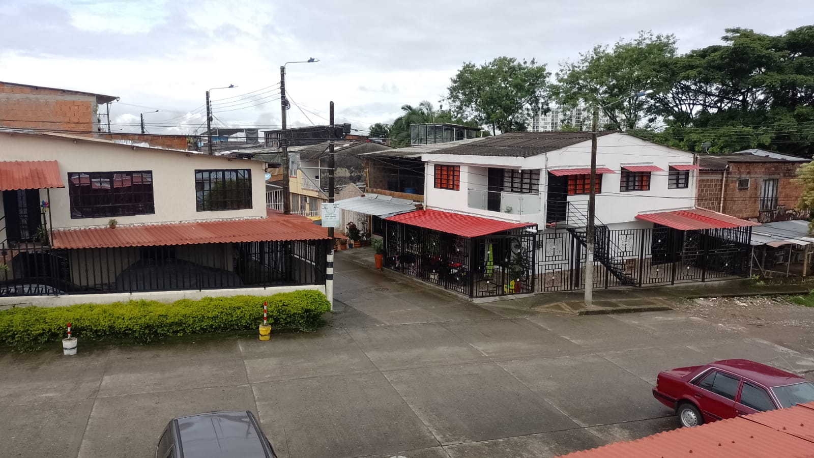 Vendo Casa Esquinera con Cuatro Rentas en el Sector de Puerto Espejo