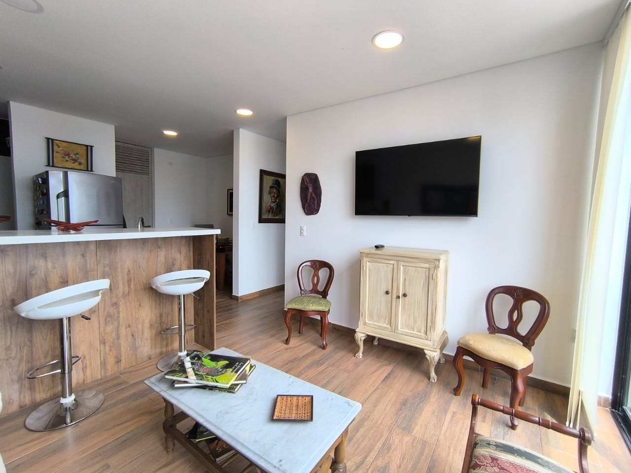 Se arrienda apartamento AMOBLADO en Armenia – Quindio. Edificio Amara.