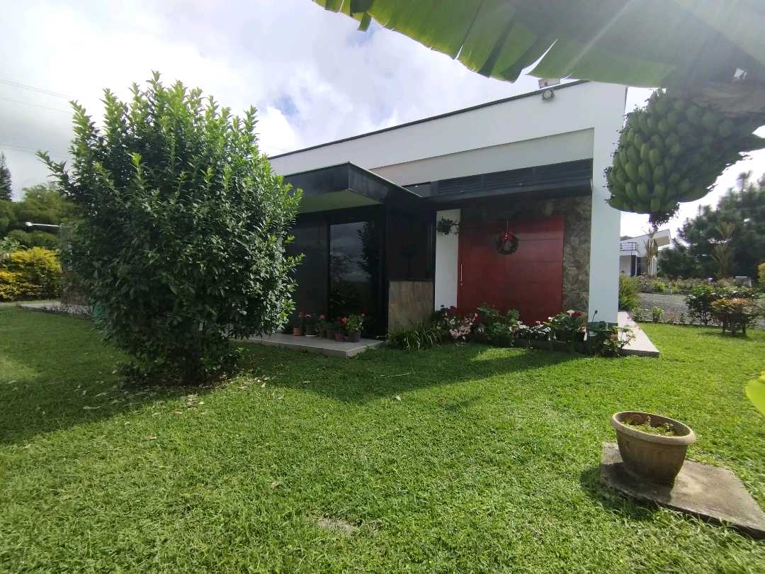 Se Vende Casa Campestre Vía a Circasia – Pereira
