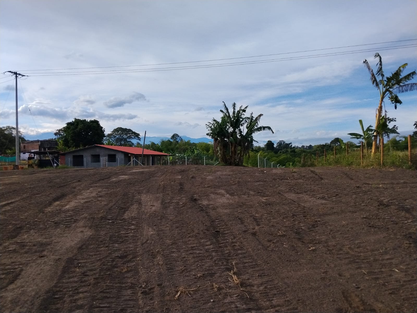 WhatsApp Image 2026-09-14 at 7.14.53 AM Lote en venta de 1.500 m² – Vereda Trocaderos, Quimbaya, Quindío